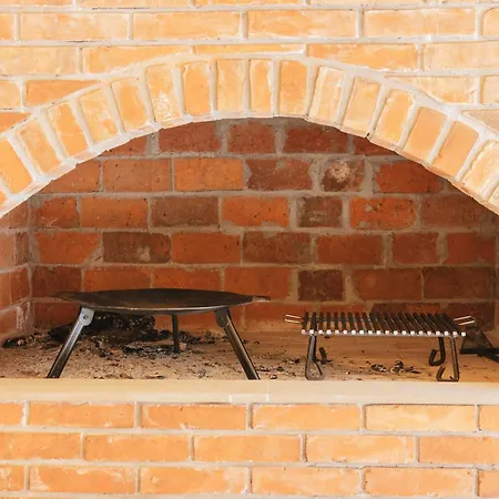 Hafizove Na Uni アパート