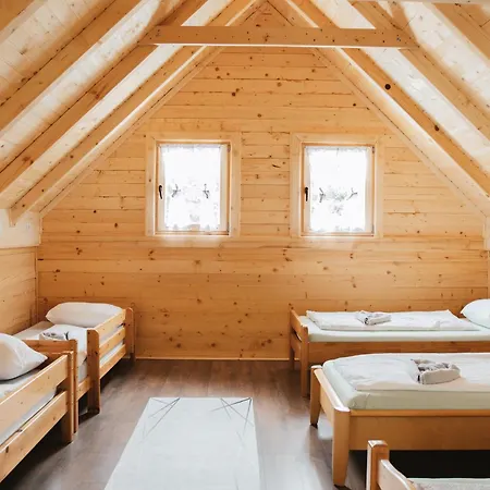 Hafizove Na Uni アパート Račić